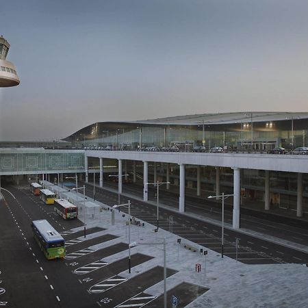 Air Rooms Barcelona Airport By Premium Traveller El Prat de Llobregat Exterior photo